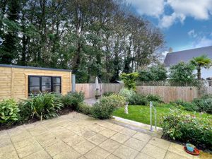 Photo 24- click for photo gallery